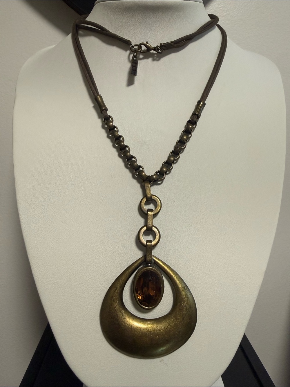 Vintage Kien Brass-Tone Pendant Necklace with Amber Stone